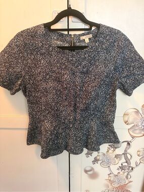 Y2K GAP Navy and White Speckled Peplum Short Sleeve Top